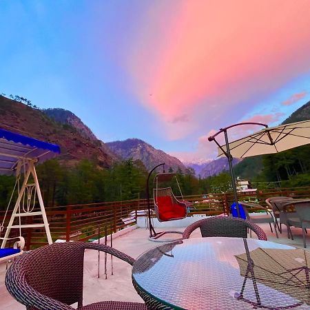 Hotel Winterline, Касоль Экстерьер фото